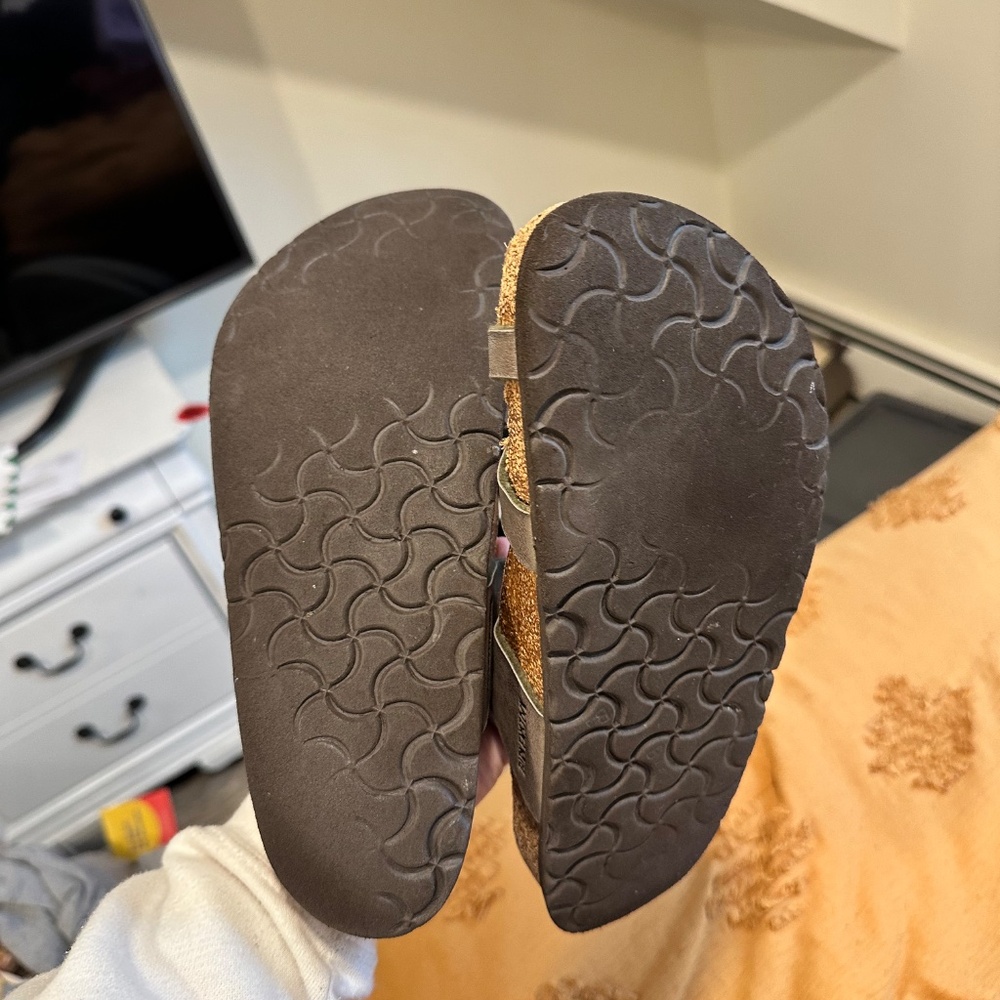 Birkenstock Women's Brown Sandals - Picture 2 of 2